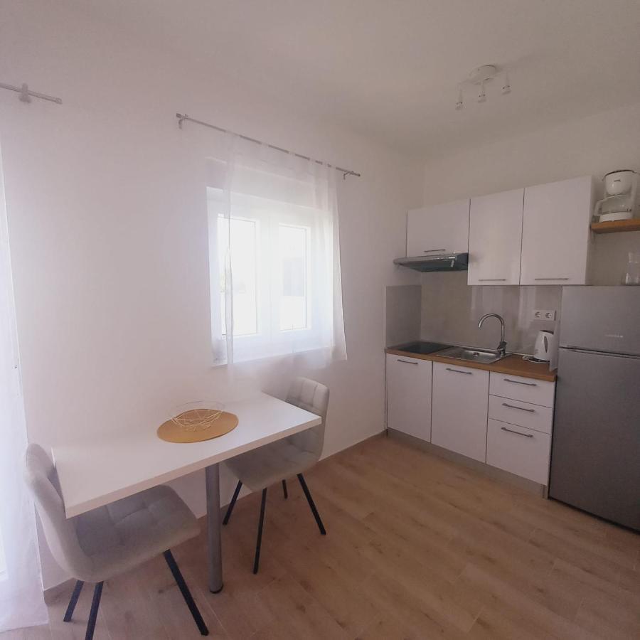 Apartments M & L Murter Zewnętrze zdjęcie