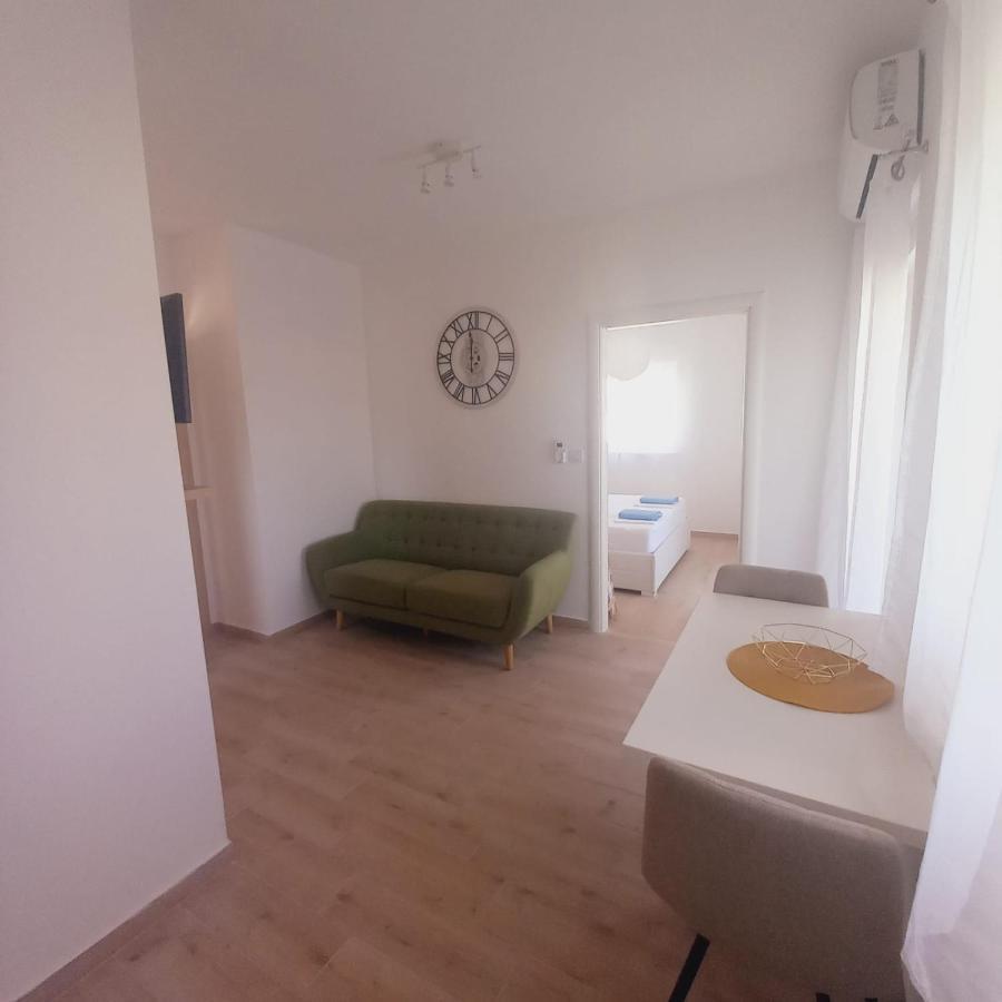 Apartments M & L Murter Zewnętrze zdjęcie