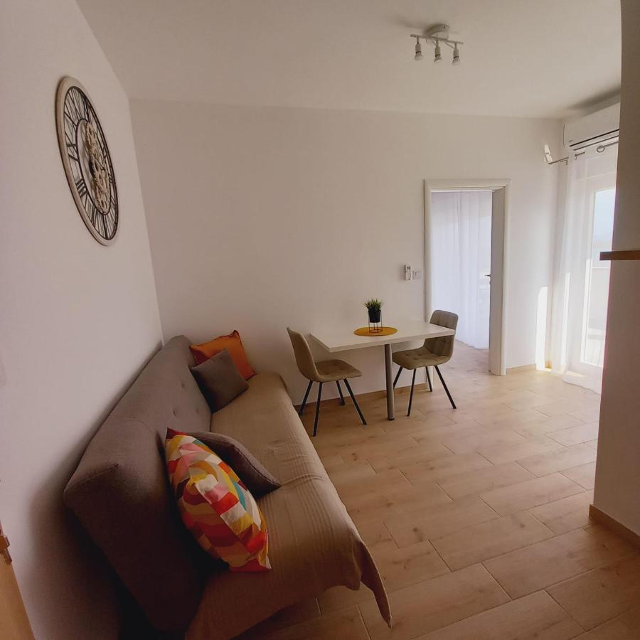 Apartments M & L Murter Zewnętrze zdjęcie